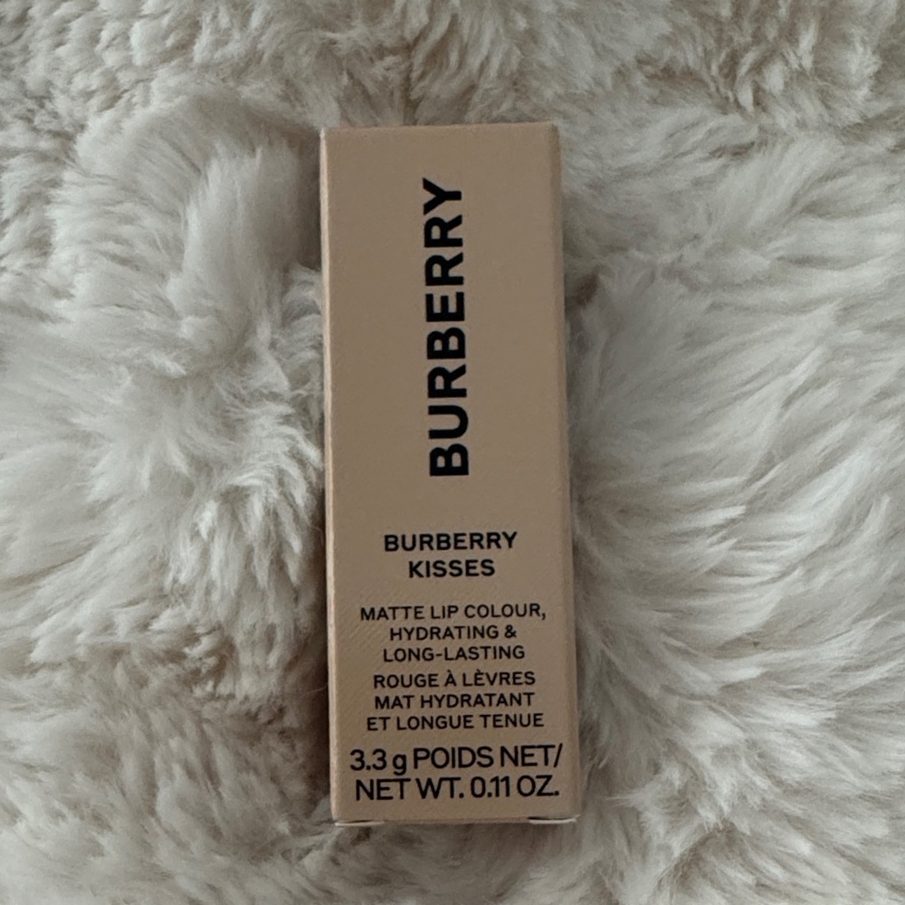 Burberry Kisses Matte Lip Colour - Matte Rose Crush NIB